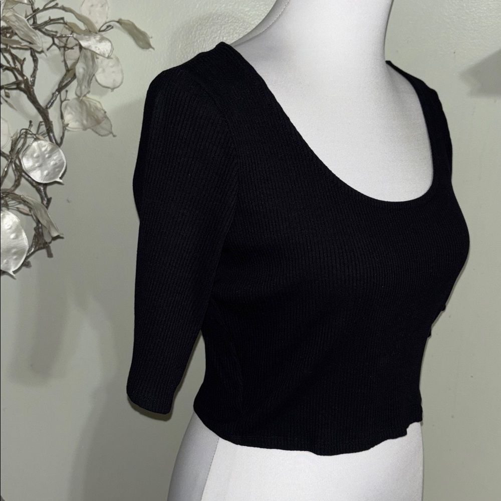 H&M Black Ribbed Crop Top - Picture 2 of 3